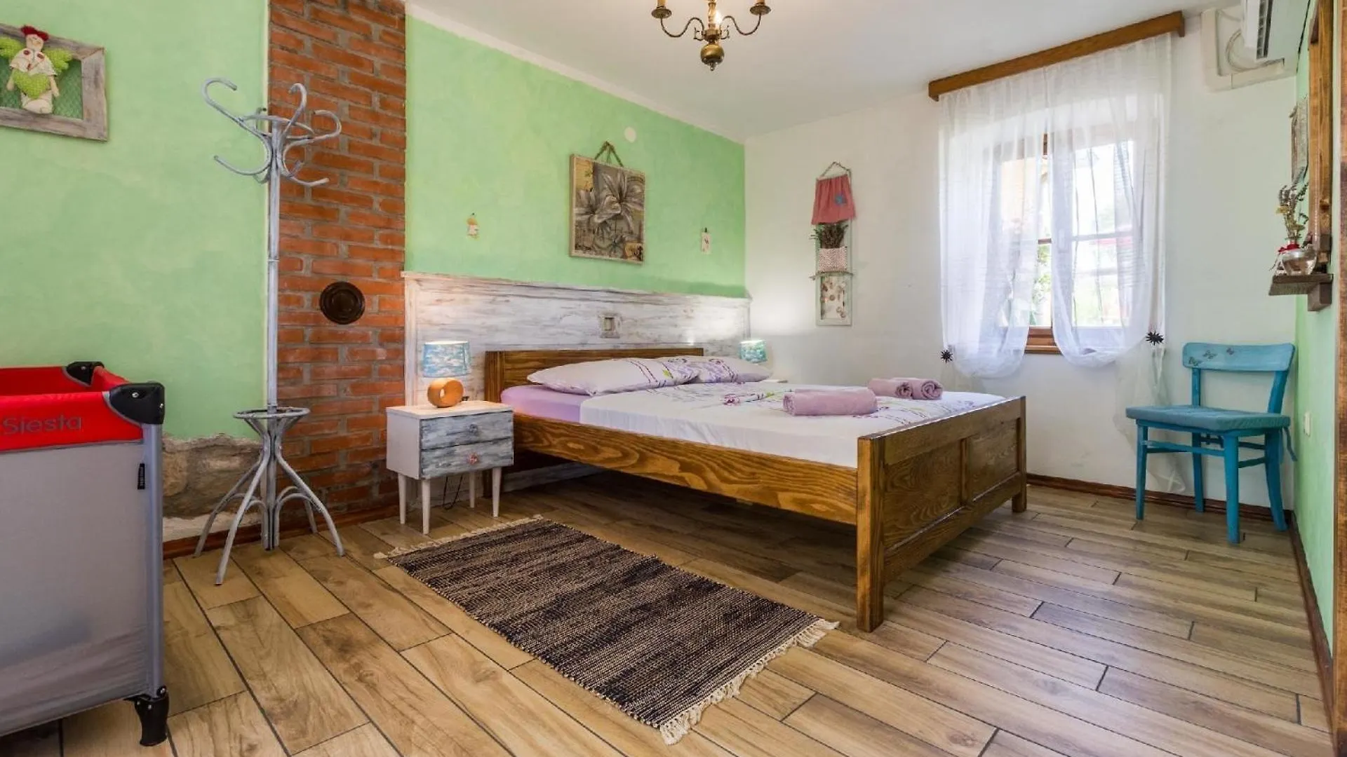 Ferienhaus Mit Privatpool Fuer 6 Personen Ca 140 Qm In Svetvincenat, Istrien Binnenland Von Istrien Pula 0*,