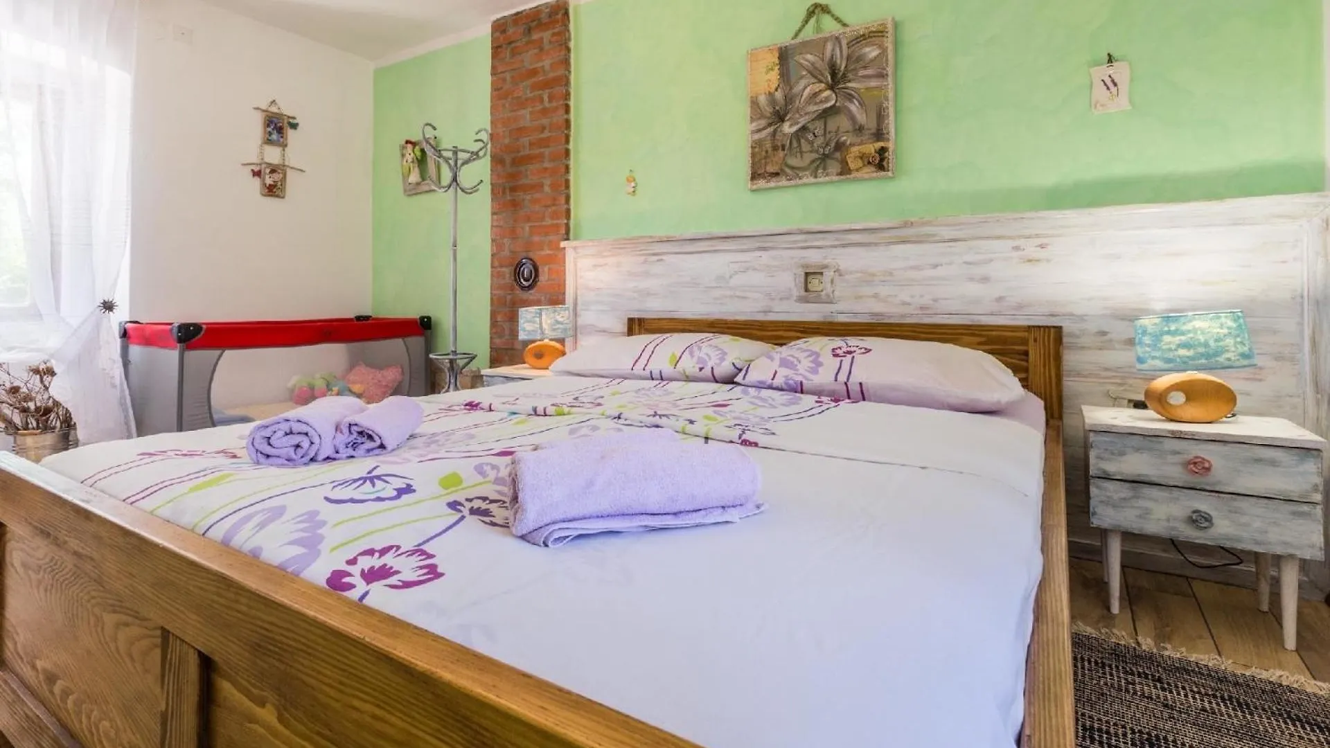 Ferienhaus Mit Privatpool Fuer 6 Personen Ca 140 Qm In Svetvincenat, Istrien Binnenland Von Istrien Pula Holiday home